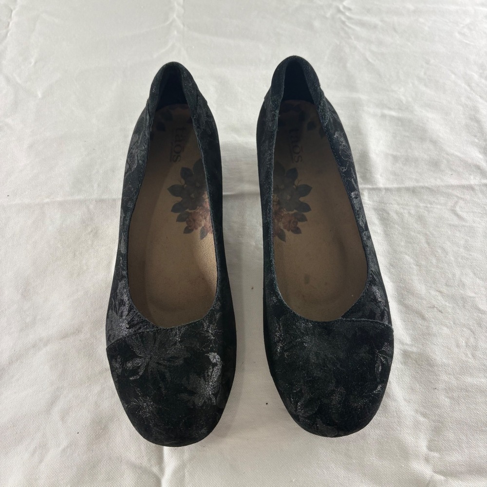 Taos Debut Black Suede Floral Metallic Pumps Block Heel Shoes Womens 7.5 EU 38